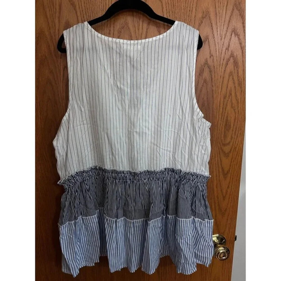 NEW Maurices striped peplum tank top with zig zag tie front size XL #1103 - Picture 3 of 5